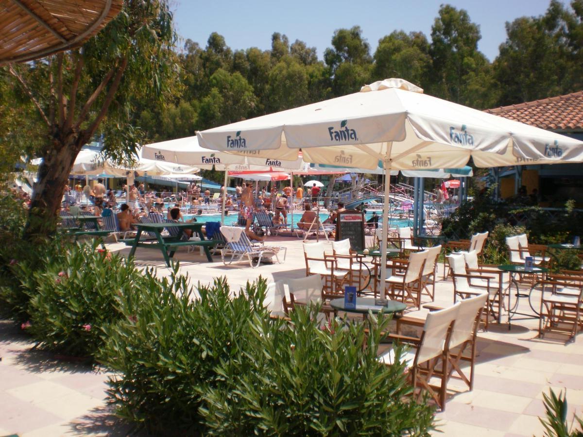 Happy Camp Mobile Homes In Camping Golden Sunset Alissos Bagian luar foto